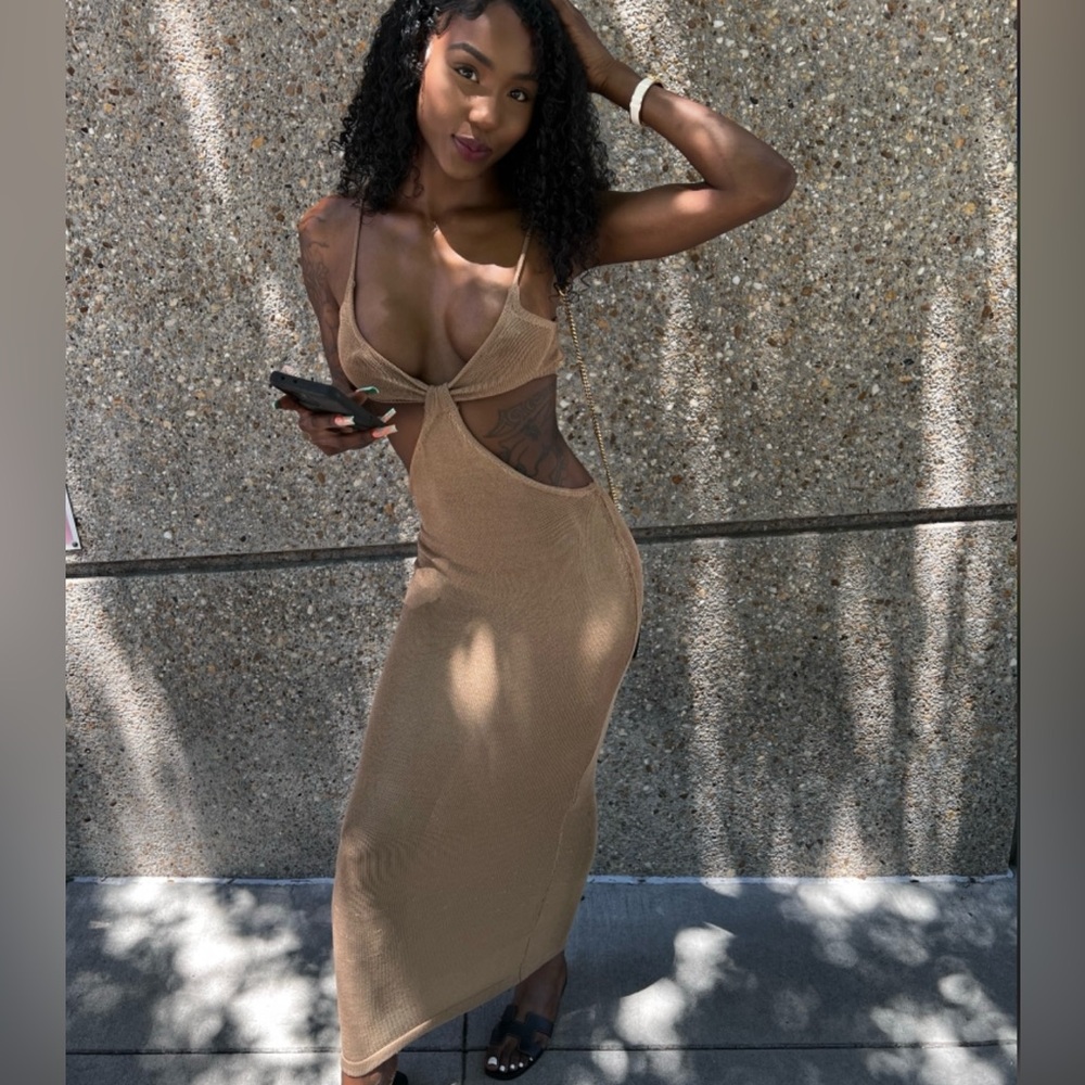 Knitted Maxi Dress!